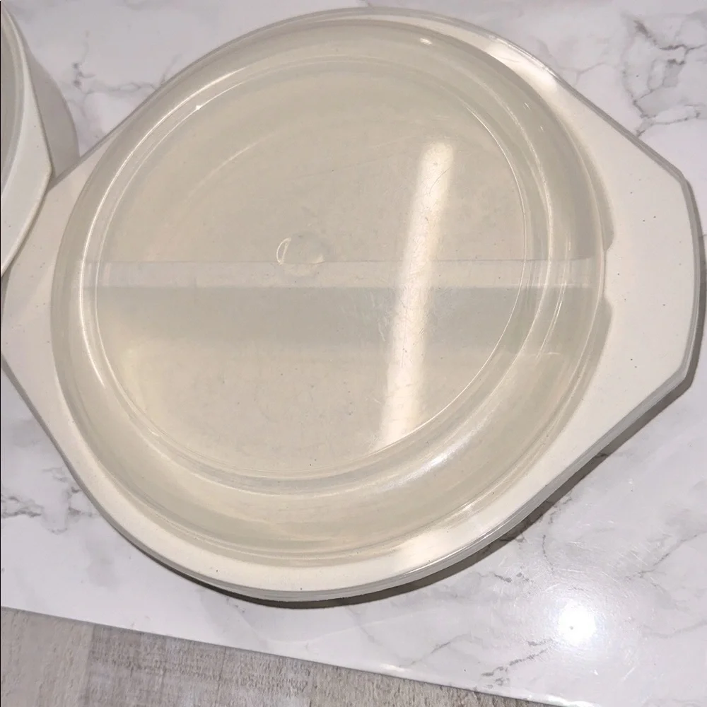 Vintage microwave plates